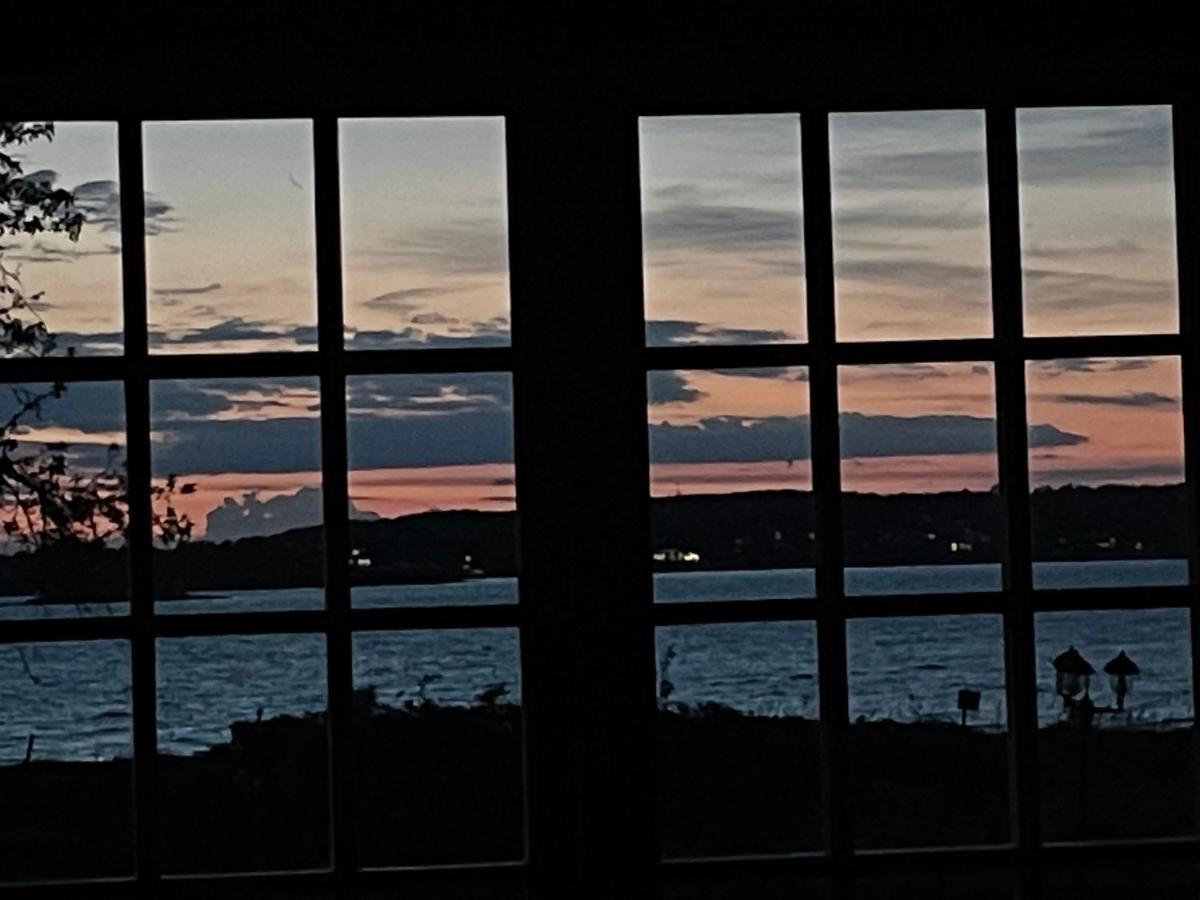 Sjoestugan Vallersvik Frillesås Buitenkant foto